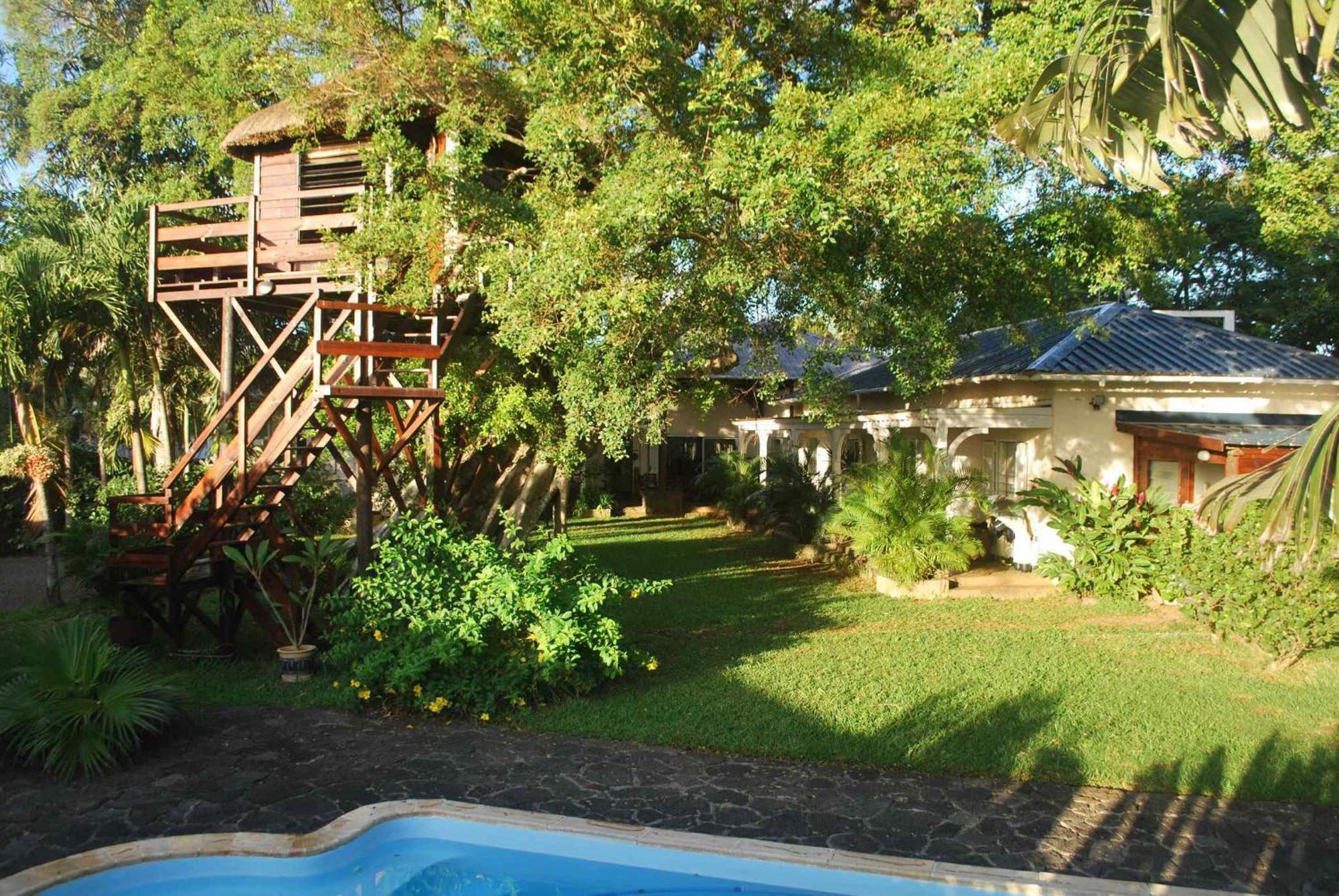 Tree Lodge Mauritius Belle Mare Exteriör bild
